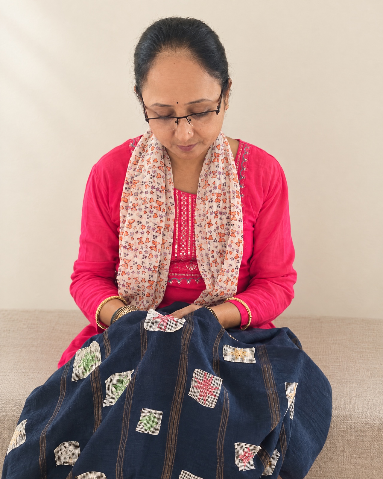 Manasi Joshi working on her embroidery