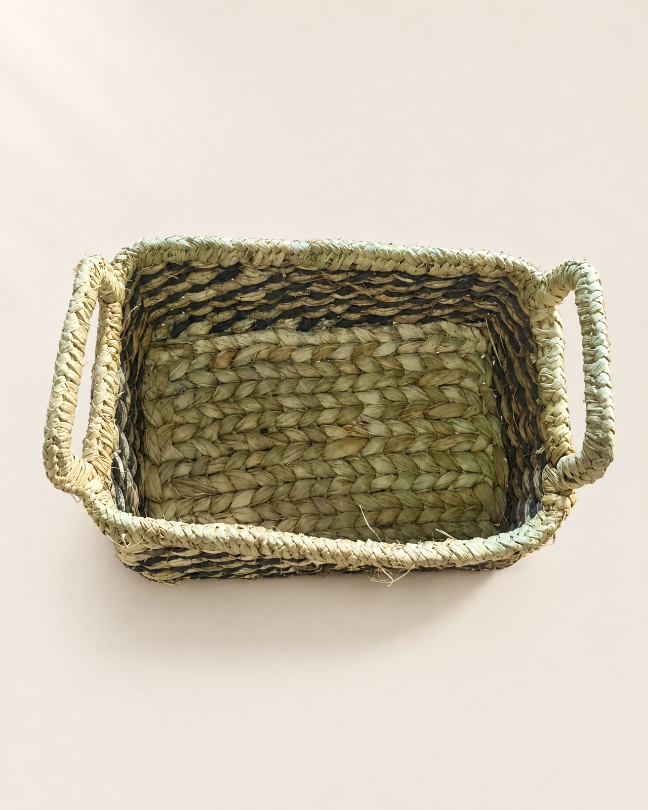 A finished water-grass tray